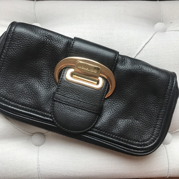 Michael Kors Black Leather Clutch Gold Buckle - Picture 1 of 6